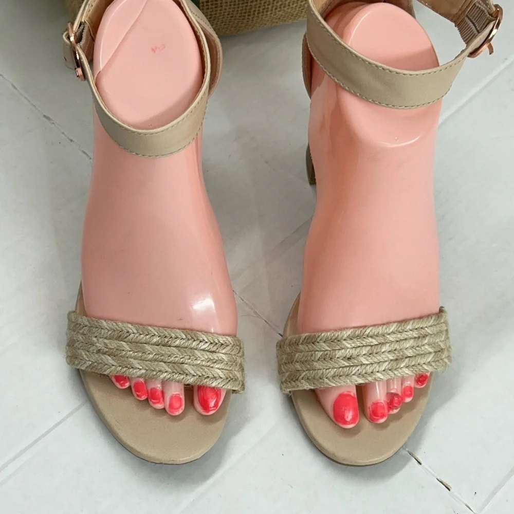 LC Lauren Conrad Tan Block Heel Sandals
